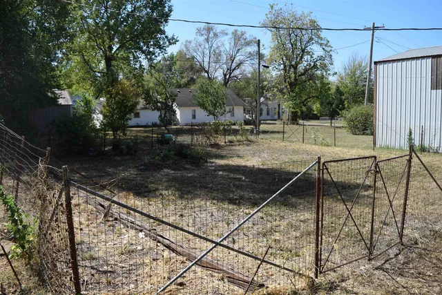 $60,000 | 102 West State Street, Toronto, KS 66777