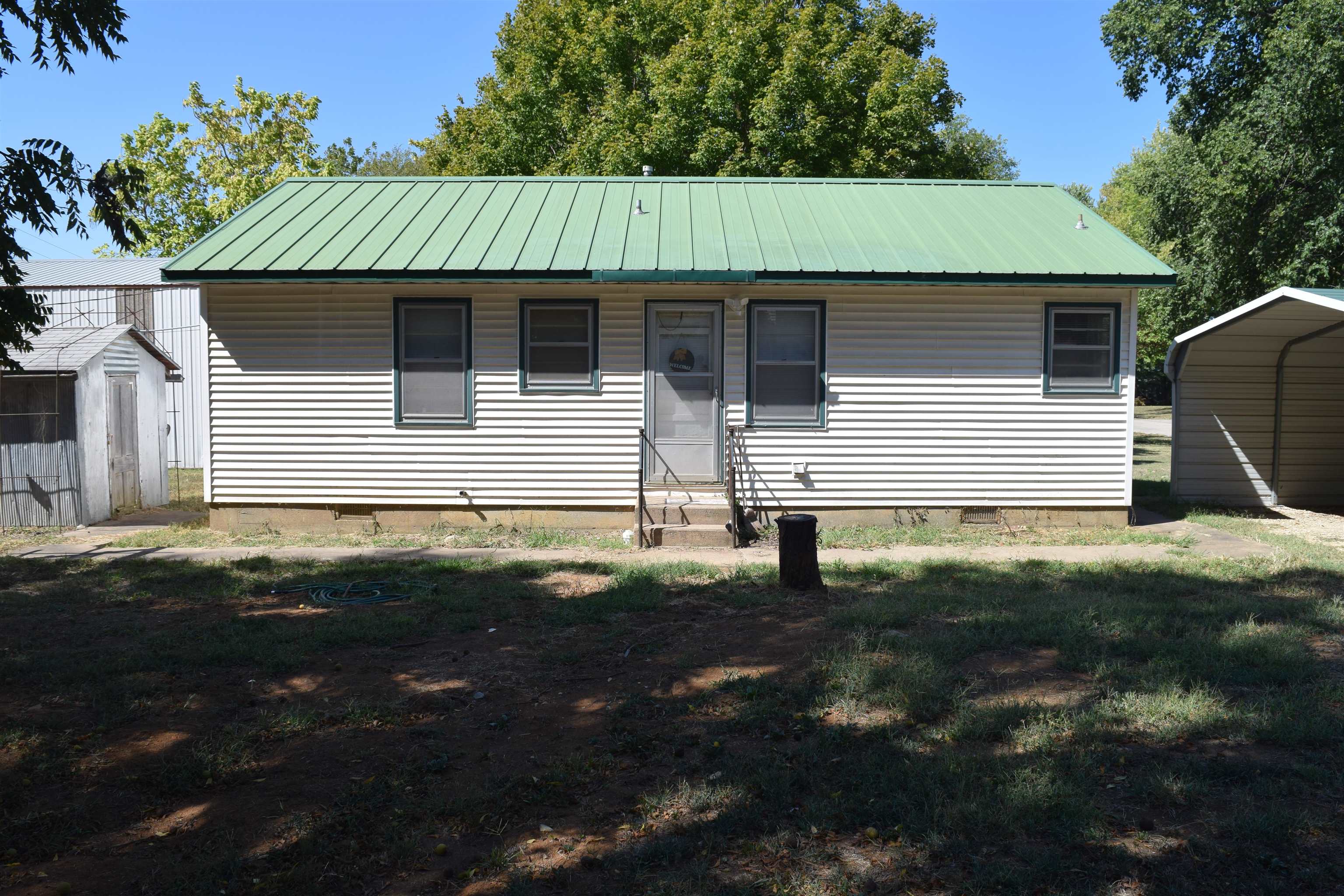 102 West State Street Toronto, KS 66777 - Photo 2 of 19