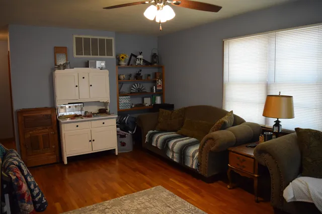 $60,000 | 102 West State Street, Toronto, KS 66777