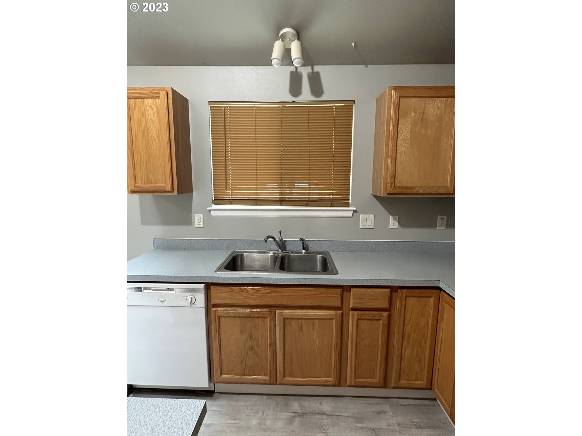 3410 East Myrtle Loop Florence, OR 97439 - Photo 10 of 29 Gallery Image 10