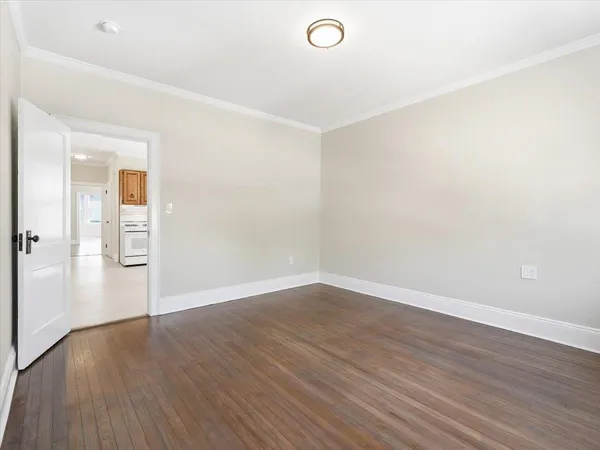 $2,800 | 73 Newman Avenue, Unit 3, Bayonne, NJ 07002