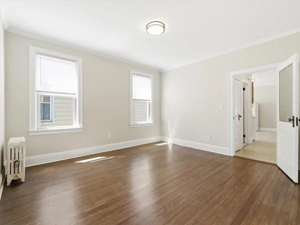 $2,800 | 73 Newman Avenue, Unit 3, Bayonne, NJ 07002