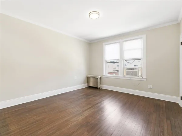 $2,800 | 73 Newman Avenue, Unit 3, Bayonne, NJ 07002