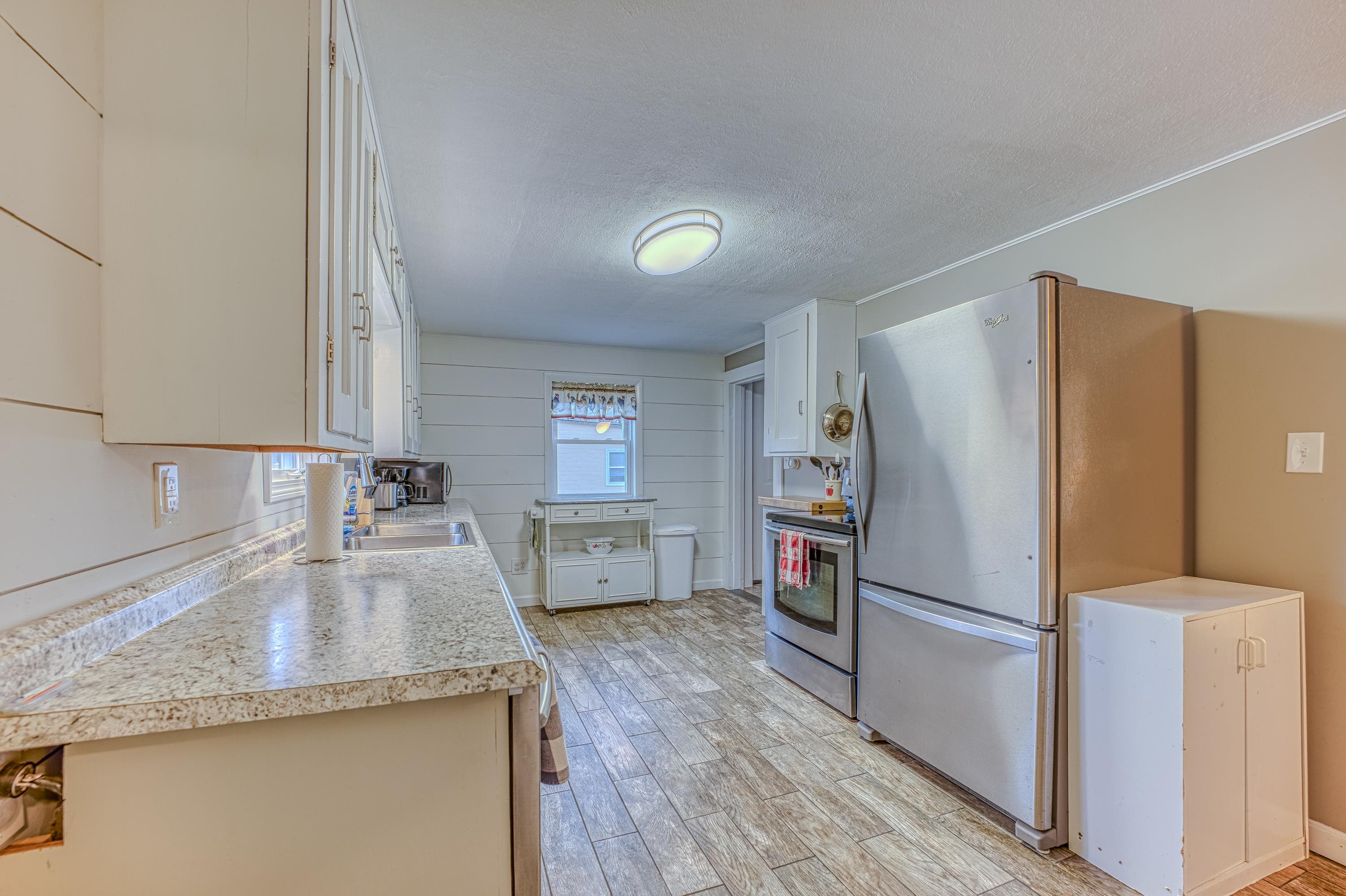 316 Highland Avenue Littleton, NH 03561 - Photo 19 of 40