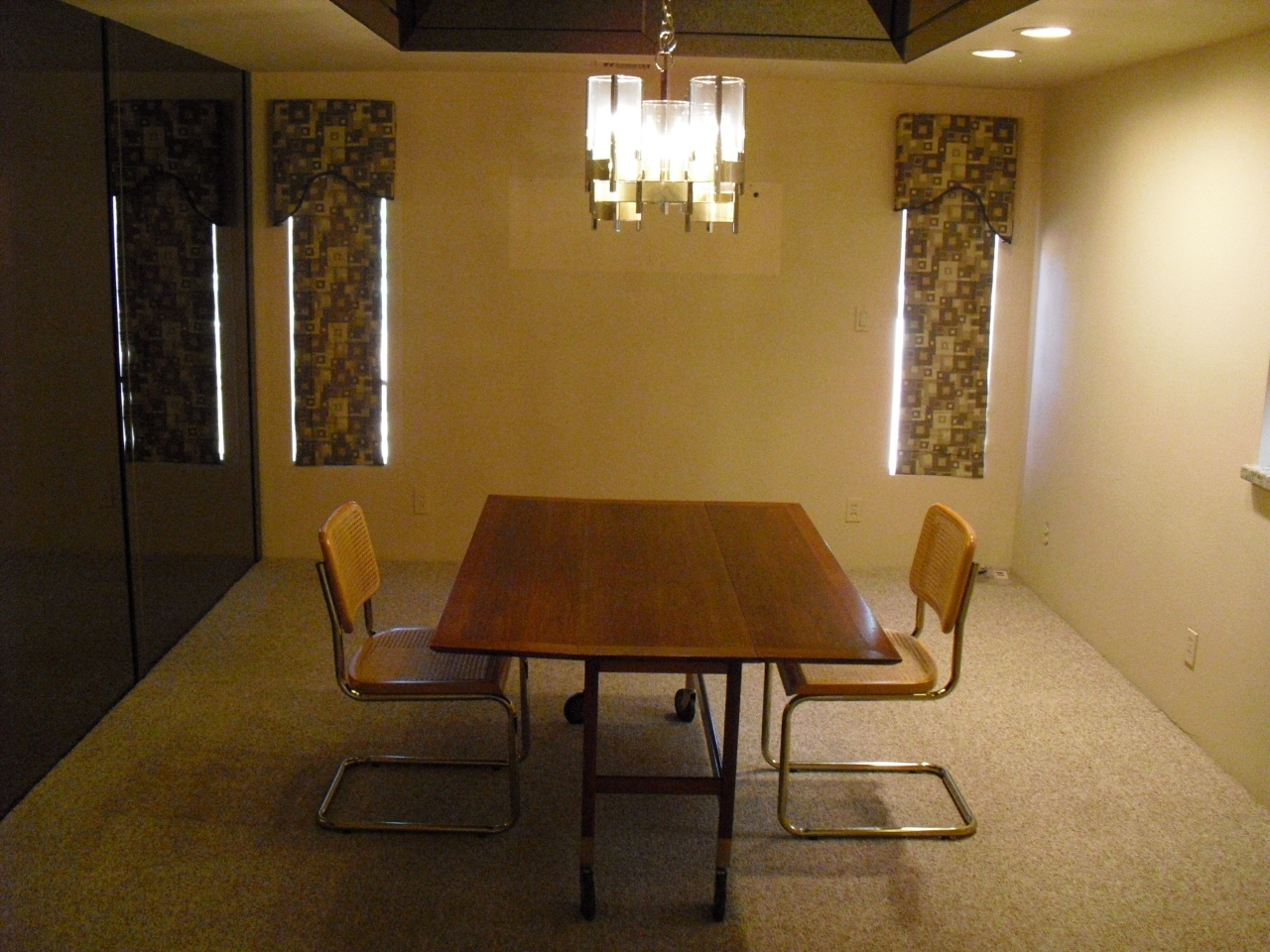 5402 East Exeter Boulevard Phoenix, AZ 85018 - Photo 5 of 12 Dining Room