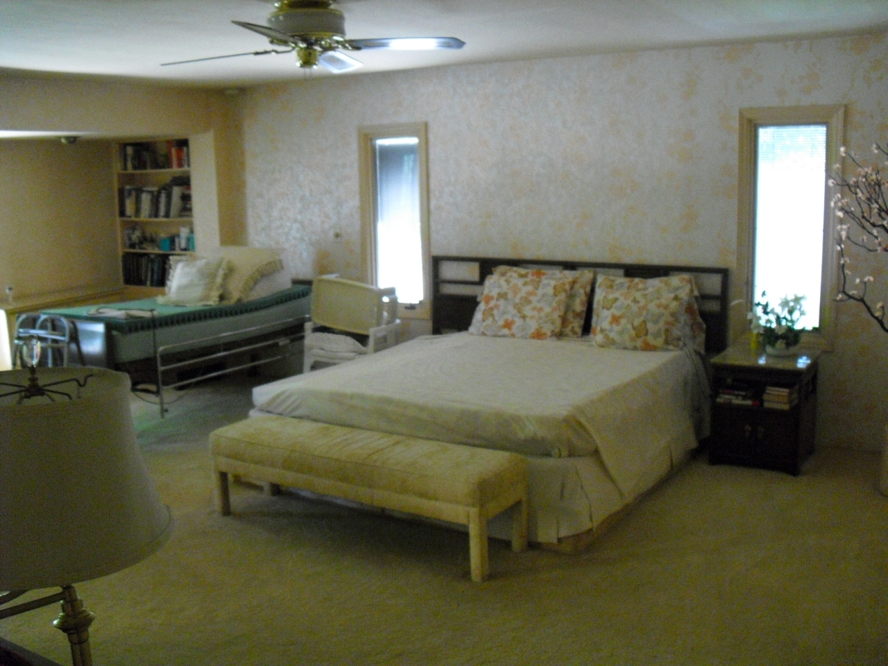 5402 East Exeter Boulevard Phoenix, AZ 85018 - Photo 10 of 12 Master Bedroom