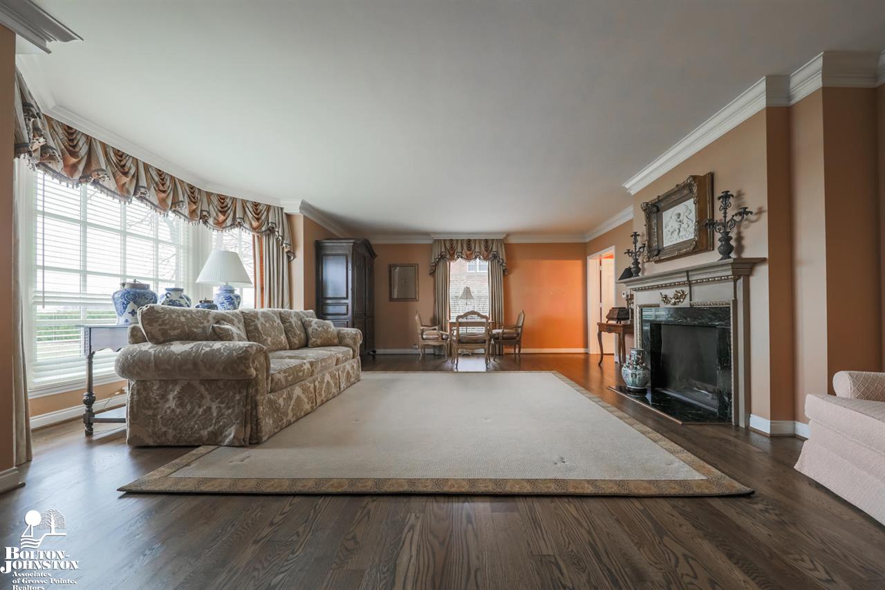 415 Lake Shore Road Grosse Pointe Farms, MI 48236 - Photo 11 of 41