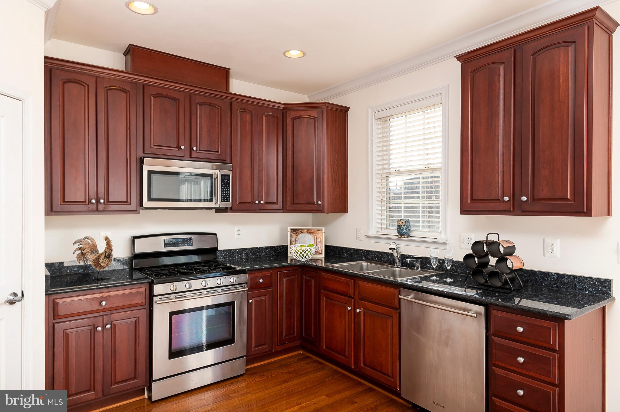 884 Ryan Street Baltimore, MD 21230 - Photo 14 of 36 Kitchen (alt view)