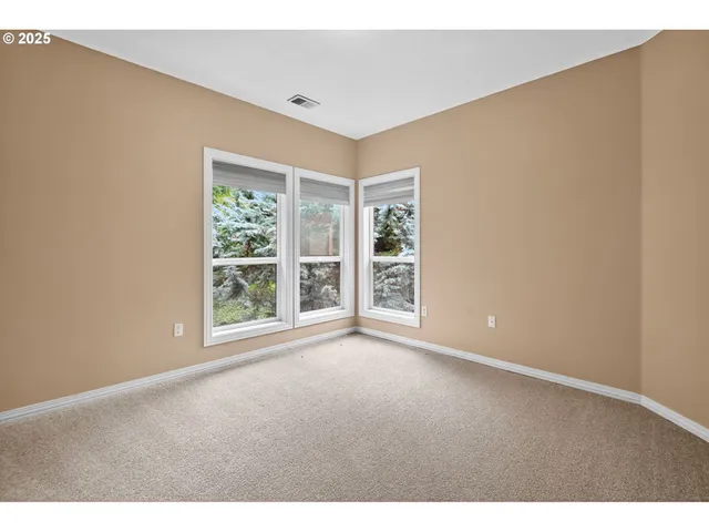 $999,999 | 8674 Southwest 168th Avenue, Beaverton, OR 97007