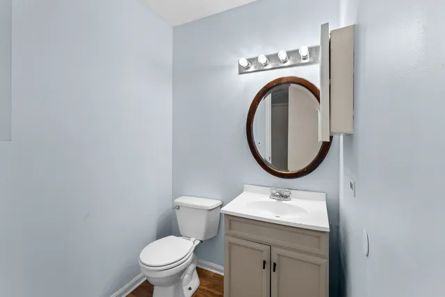 $289,900 | 1410 Georgetown Drive, Carol Stream, IL 60188