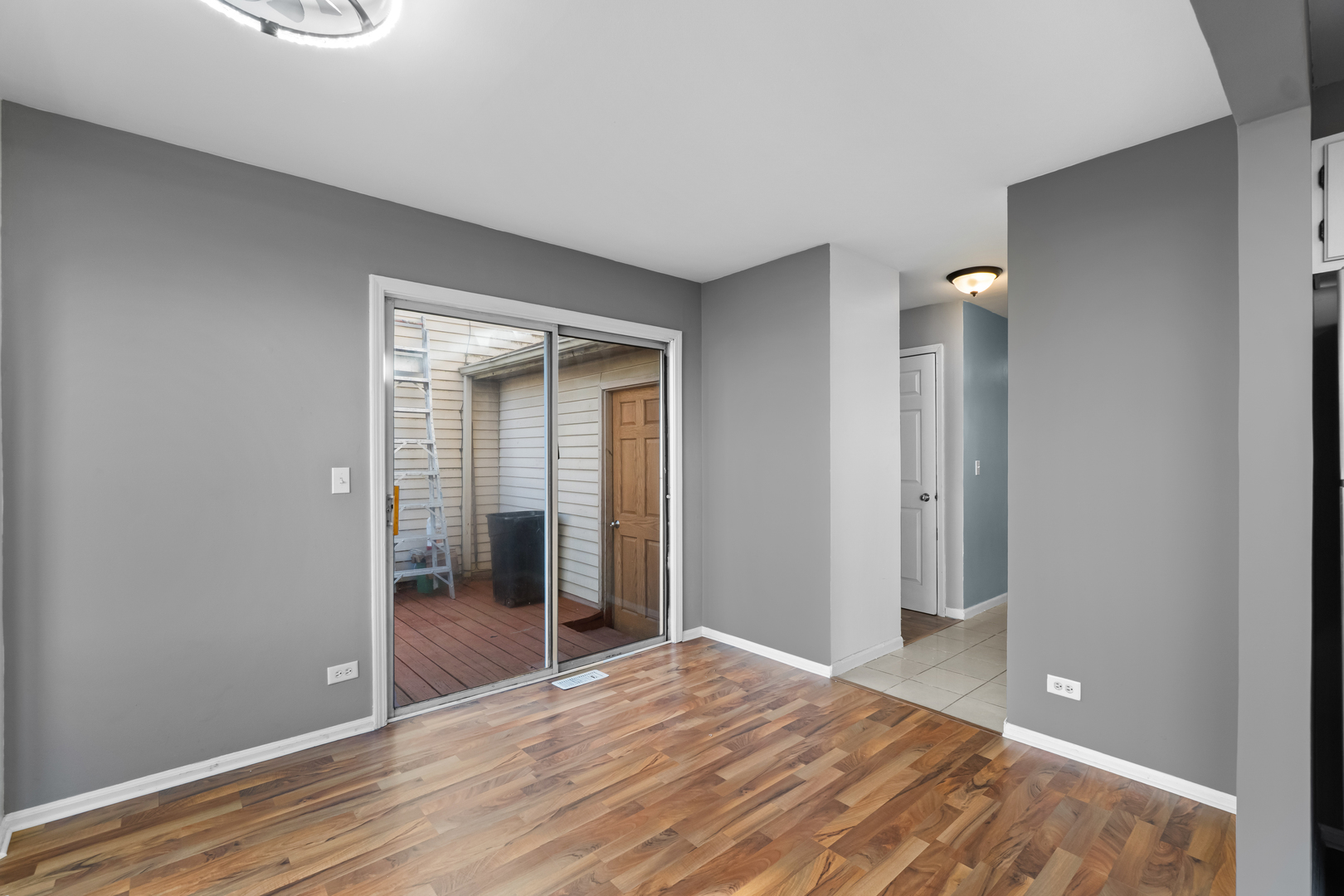 1410 Georgetown Drive Carol Stream, IL 60188 - Photo 9 of 25