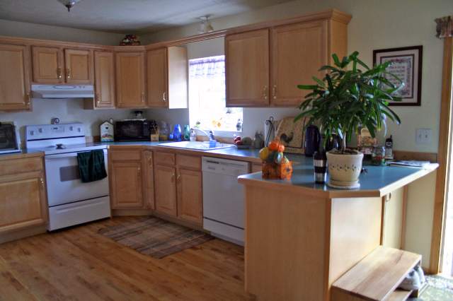 5552 Happy Hill Road Tumtum, WA 99034 - Photo 2 of 9 Gallery Image 2
