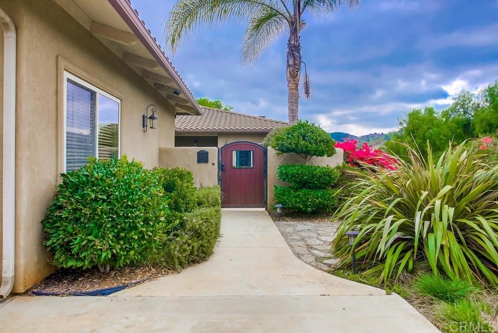 29725 Margale Lane Vista, CA 92084 - Photo 6 of 56