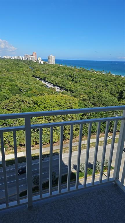 3000 East Sunrise Boulevard Fort Lauderdale, FL 33304 - Photo 12 of 14 a view of an ocean from a balcony