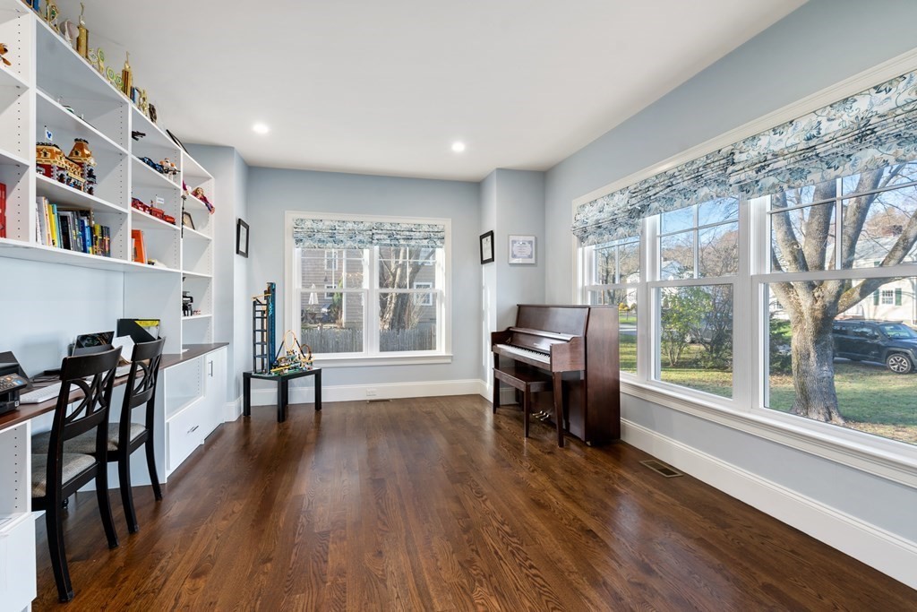 102 Greenacre Road Westwood, MA 02090 - Photo 11 of 21 Gallery Image 11