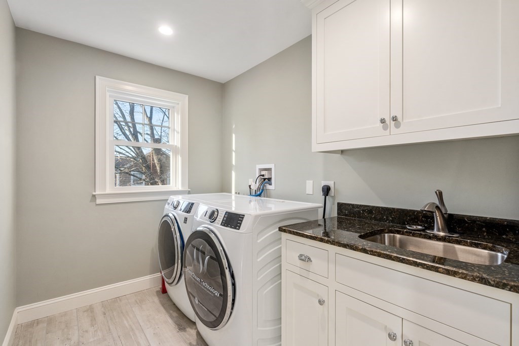 102 Greenacre Road Westwood, MA 02090 - Photo 15 of 21 Gallery Image 15