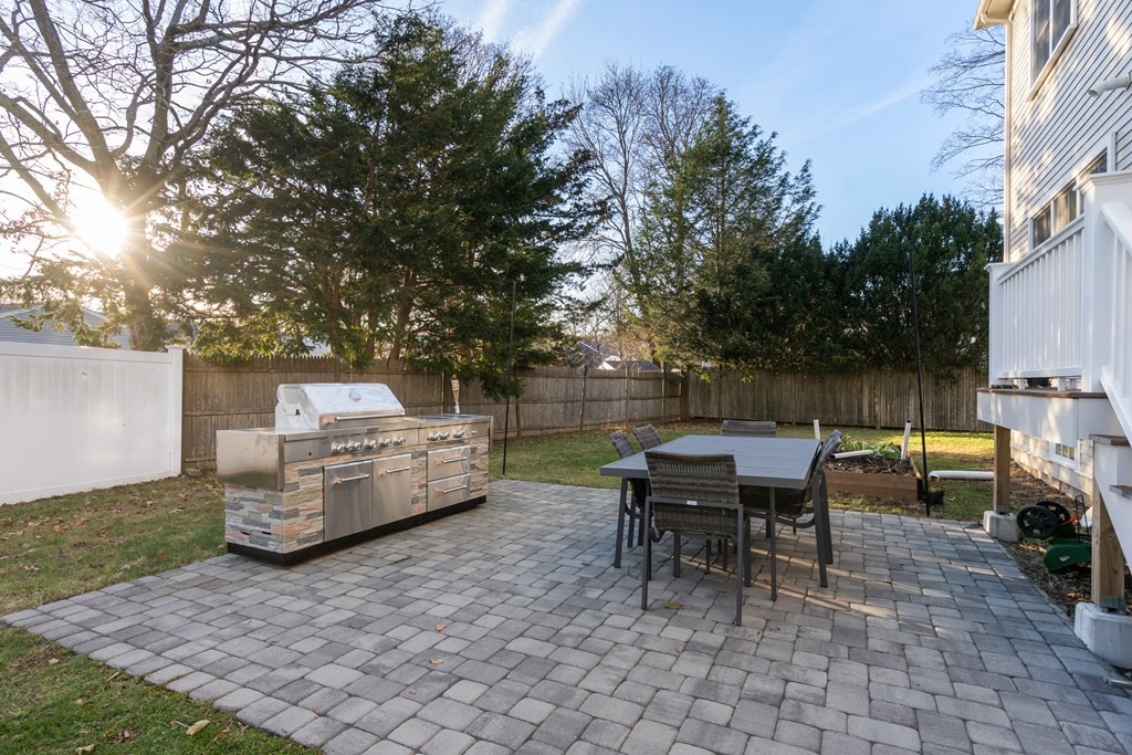 102 Greenacre Road Westwood, MA 02090 - Photo 20 of 21 Gallery Image 20