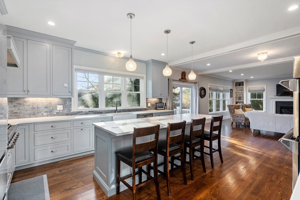 102 Greenacre Road Westwood, MA 02090 - Photo 6 of 21 Gallery Image 6