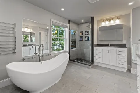 $1,250,000 | 29 Fuller Street, Gloucester, MA 01930