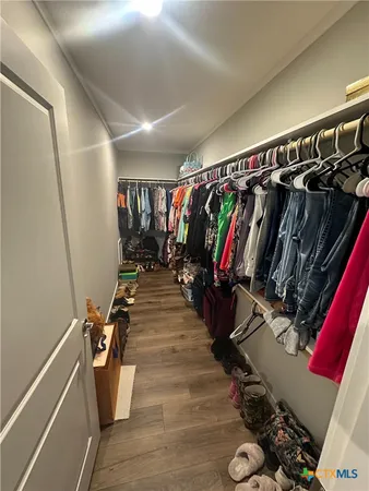 $585,000 | 838 East Oak Street, Goliad, TX 77963