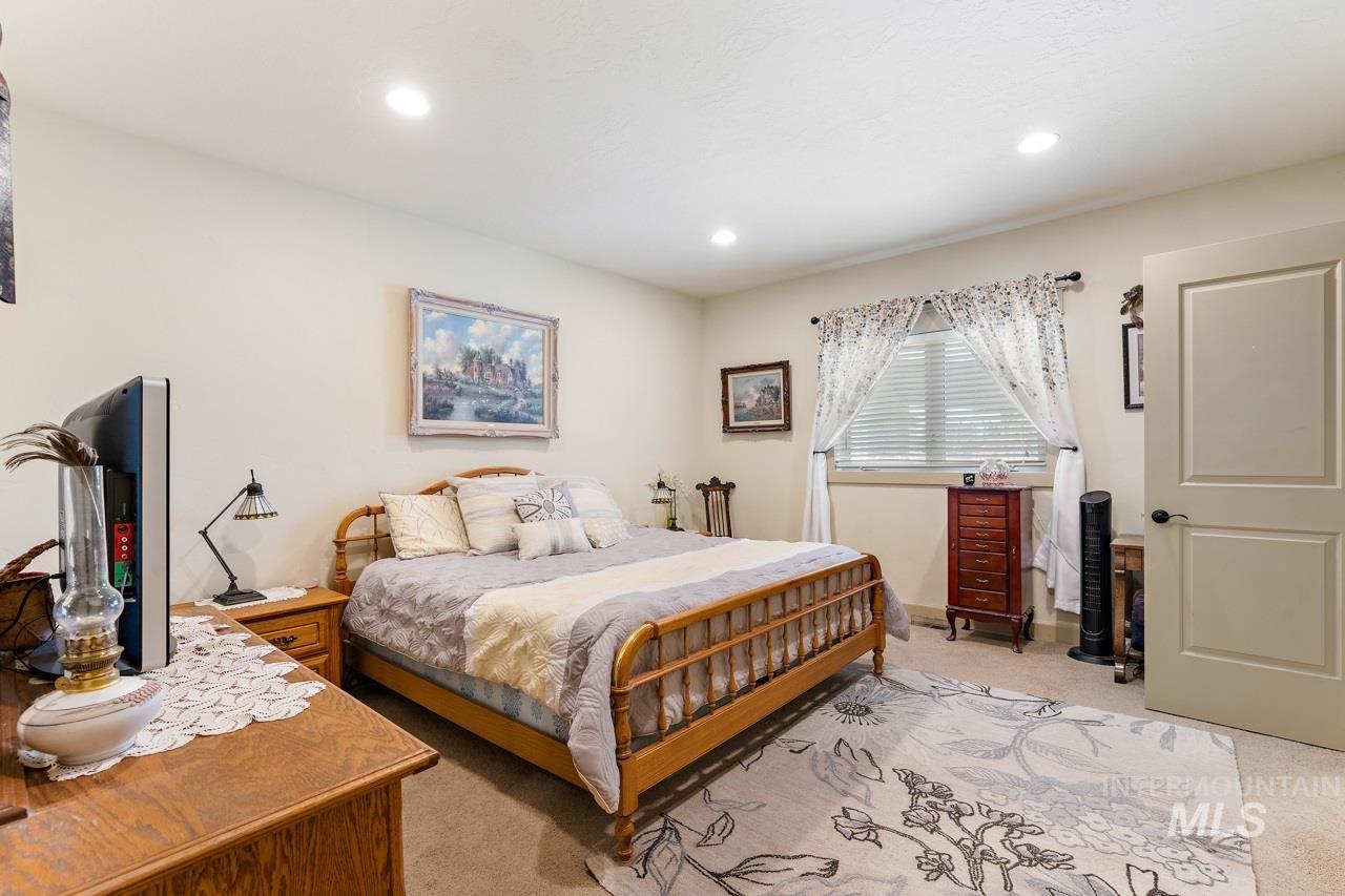 4532 Oak Road Ontario, OR 97914 - Photo 14 of 47