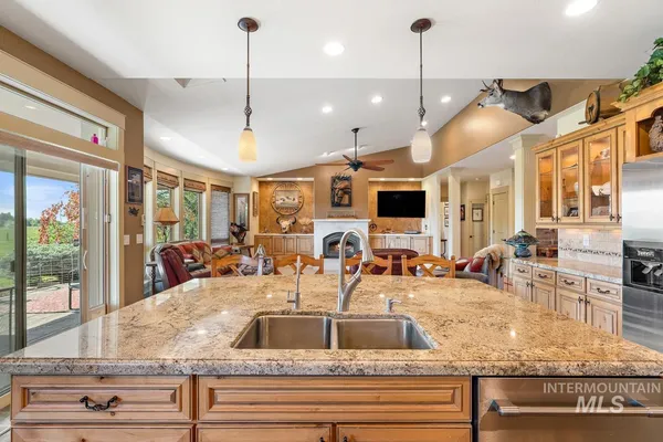 $1,549,000 | 4532 Oak Road, Ontario, OR 97914