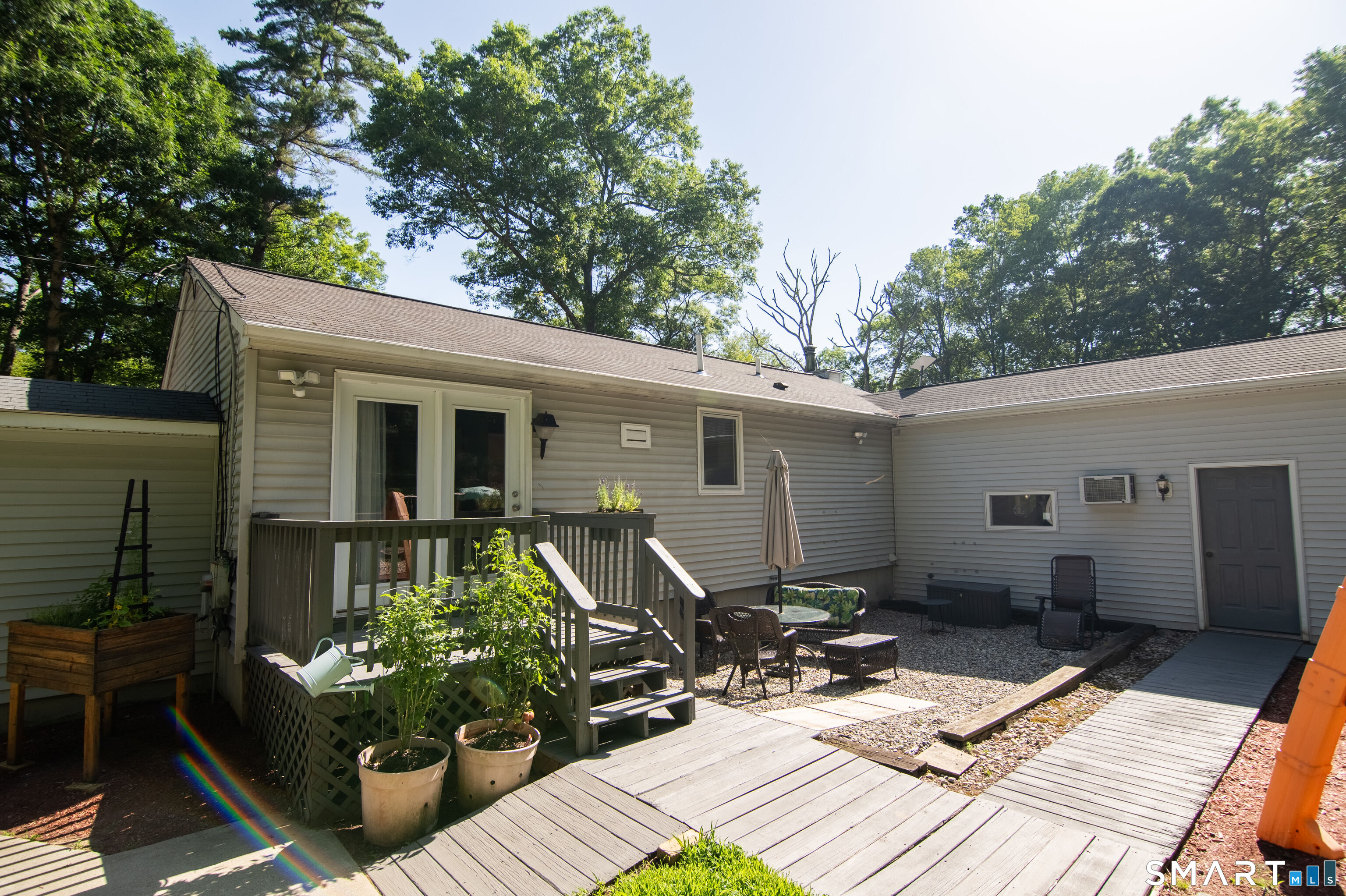 109 Munyan Road Putnam, CT 06260 - Photo 5 of 38