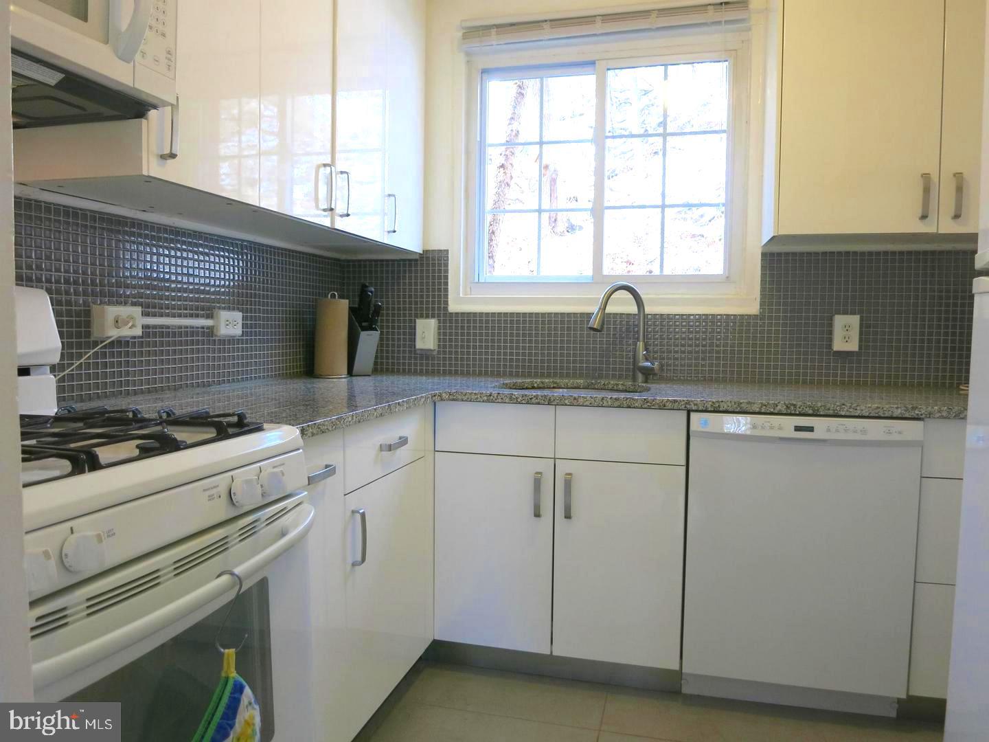 1613 Preston Road Alexandria, VA 22302 - Photo 9 of 25