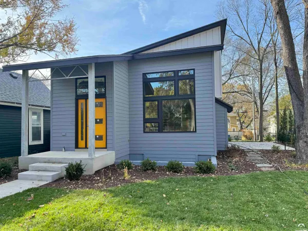 $699,900 | 1111 New Jersey Street, Lawrence, KS 66044