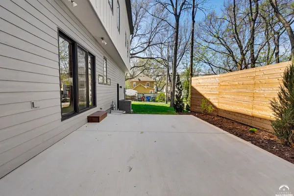 $699,900 | 1111 New Jersey Street, Lawrence, KS 66044