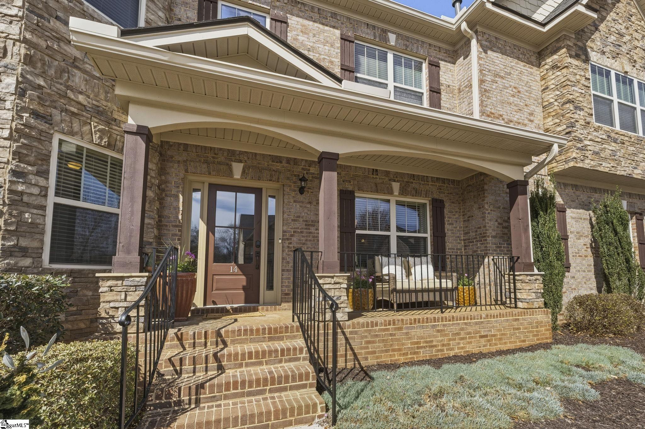 14 Leafmore Court Simpsonville, SC 29680 - Photo 2 of 40