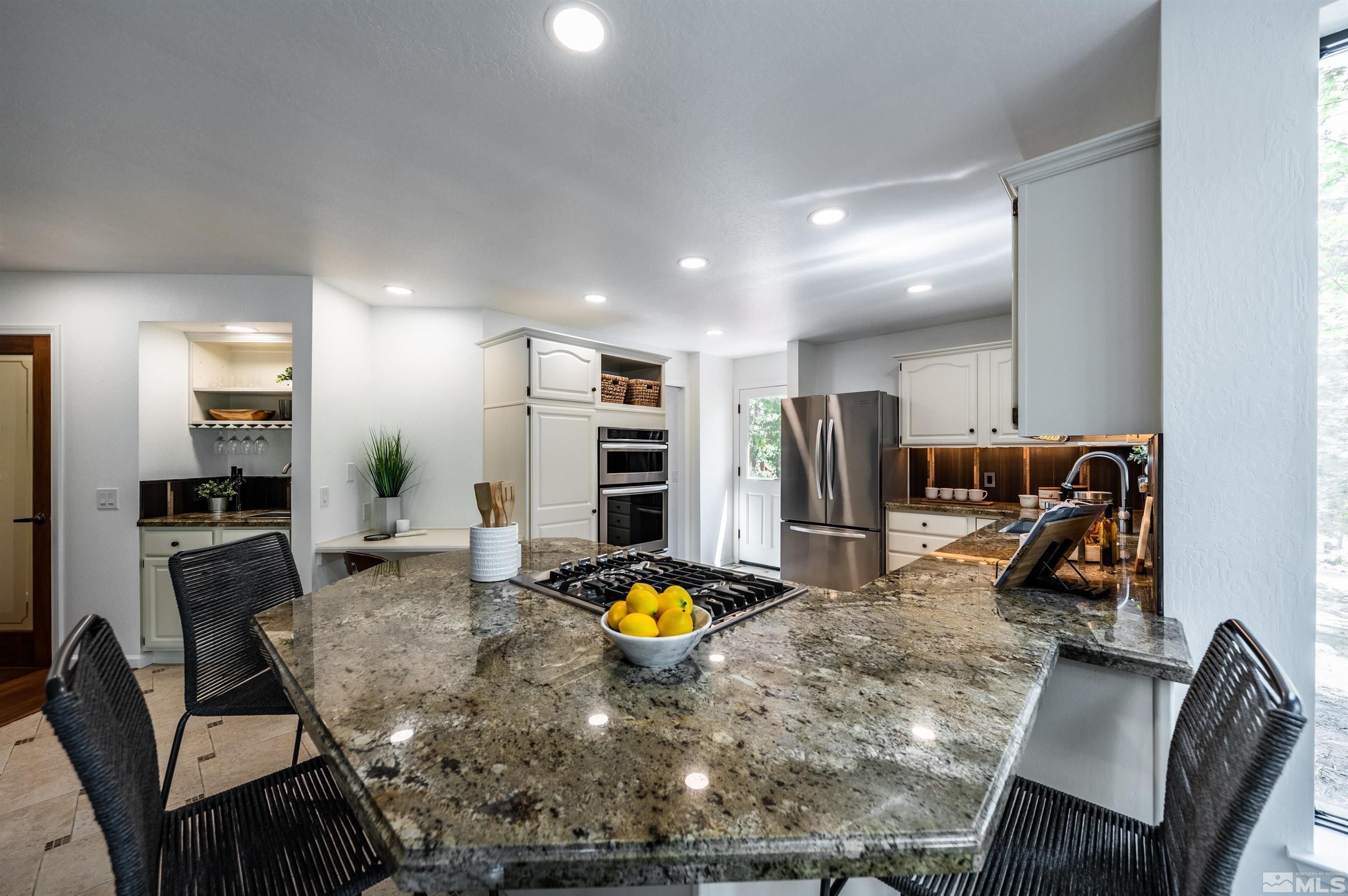 305 Douglas Fir Circle Reno, NV 89511 - Photo 13 of 40 Photo 13