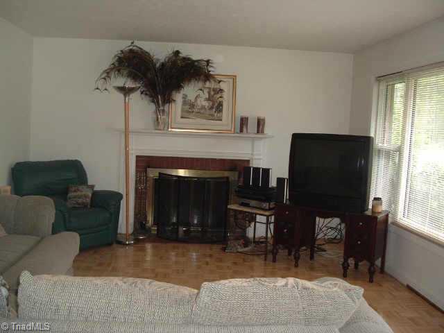 135 Penny Road High Point, NC 27260 - Photo 3 of 9 Other.