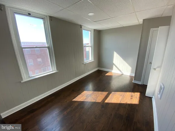 $945 | 2930 Frankford Avenue, Philadelphia, PA 19134