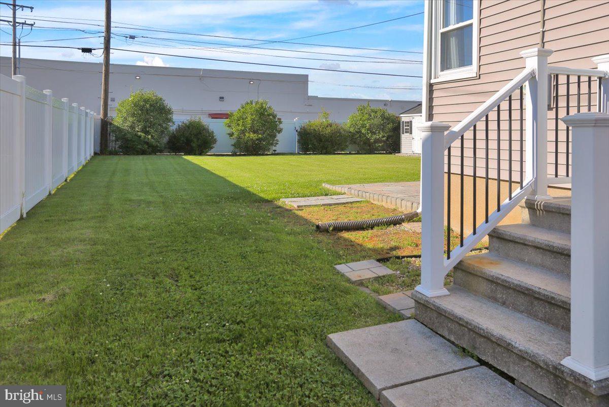 513 Harding Avenue Reading, PA 19607 - Photo 5 of 38