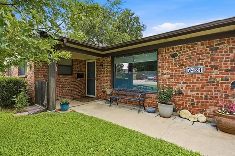 $380,000 | 5421 Susan Lee Lane, North Richland Hills, TX 76180