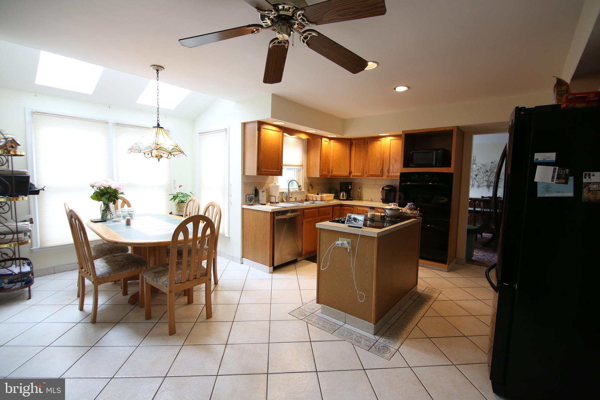 136 Egerton Road Langhorne, PA 19047 - Photo 8 of 40 Gallery Image 8