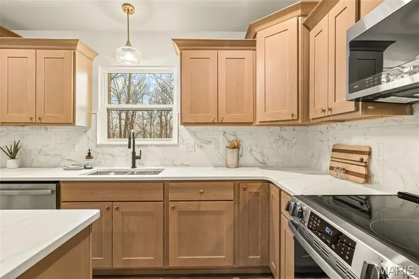 $349,900 | 1583 Charmaine Drive, Bonne Terre, MO 63628