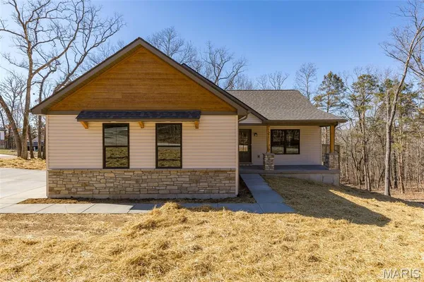 $349,900 | 1583 Charmaine Drive, Bonne Terre, MO 63628