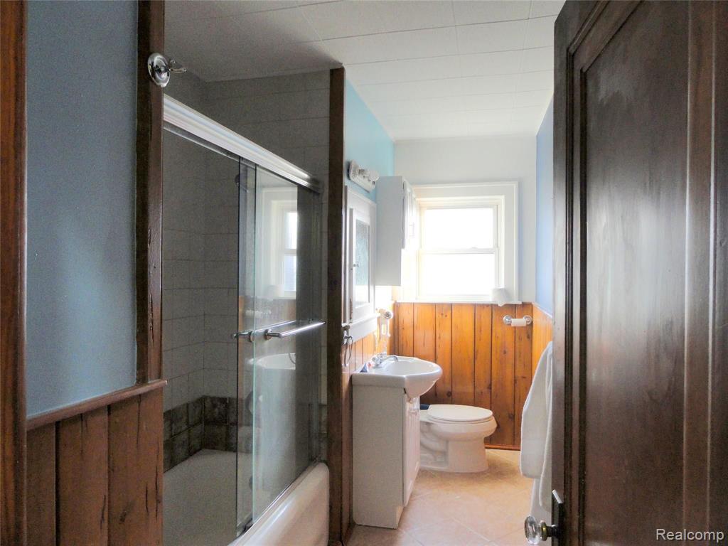 4311 Wayne Road Wayne, MI 48184 - Photo 12 of 25