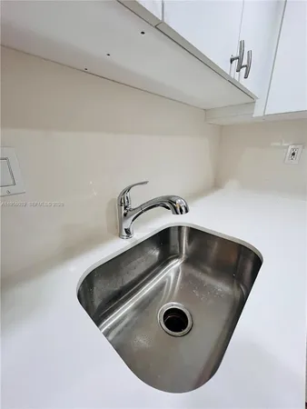 $1,675 | 8603 Southwest 68th Court, Unit 22, Miami, FL 33156