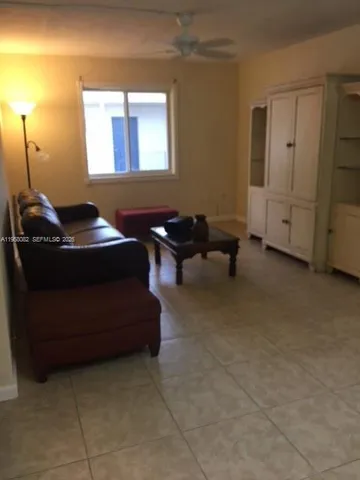$1,750 | 8603 Southwest 68th Court, Unit 22, Miami, FL 33156