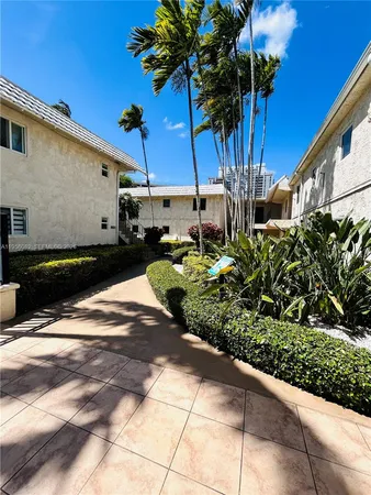 $1,675 | 8603 Southwest 68th Court, Unit 22, Miami, FL 33156