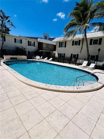 $1,675 | 8603 Southwest 68th Court, Unit 22, Miami, FL 33156