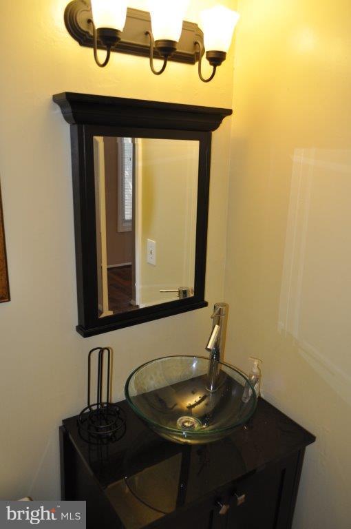 42 Thrush Road Sterling, VA 20164 - Photo 19 of 30 Interior (General)