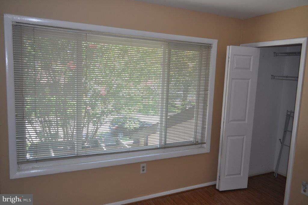 42 Thrush Road Sterling, VA 20164 - Photo 22 of 30 Bedroom