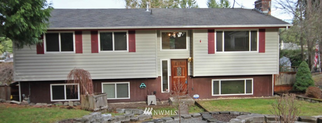 14410 Southeast 142nd Place Renton, WA 98059 - Photo 1 of 25