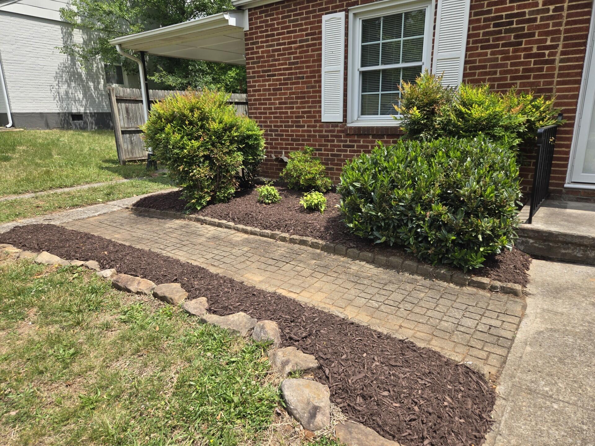 1816 Langdon Road Southwest Roanoke, VA 24015 - Photo 2 of 20 2119ca9e-6aa2-4152-9cd2-2488cdaf7c64 - C