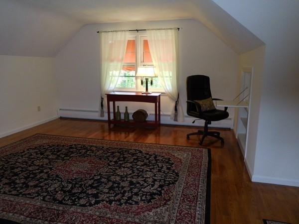 37 General Knox Road Russell, MA 01071 - Photo 13 of 19 Gallery Image 13
