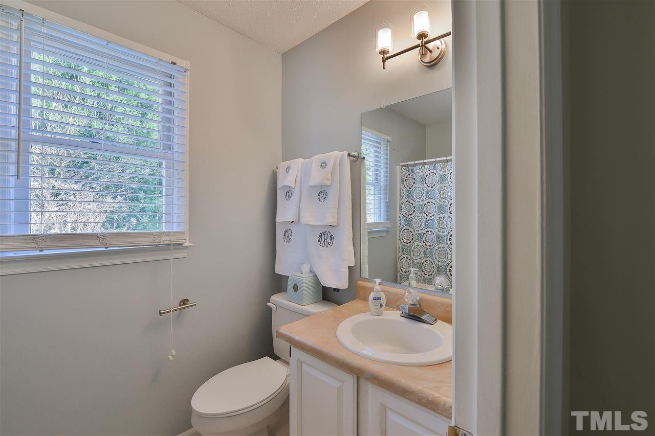 7112 Kinross Drive Raleigh, NC 27613 - Photo 17 of 21 Gallery Image 17